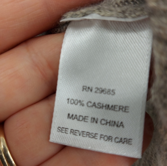 Pendelton Cashmere Sweater Crewneck Size Medium Brown - Picture 3 of 4